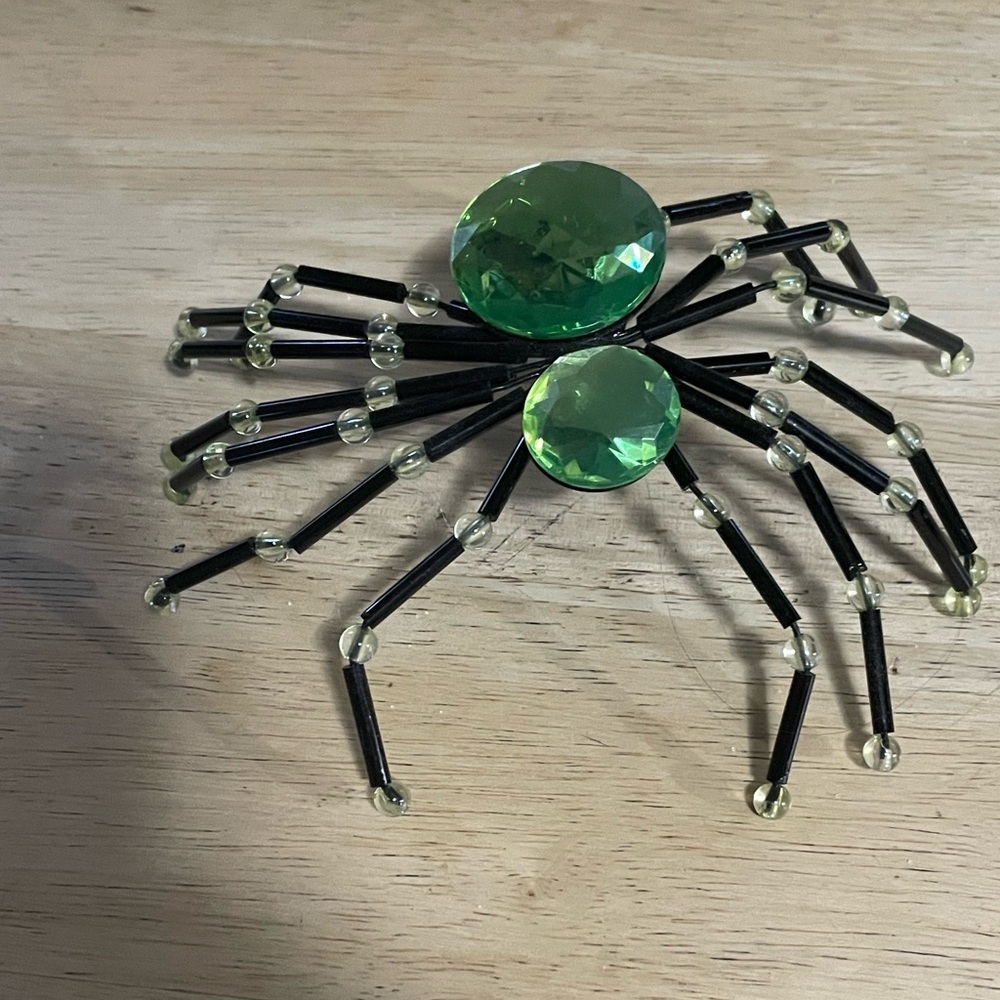 Green Gem Spider Hair Clip